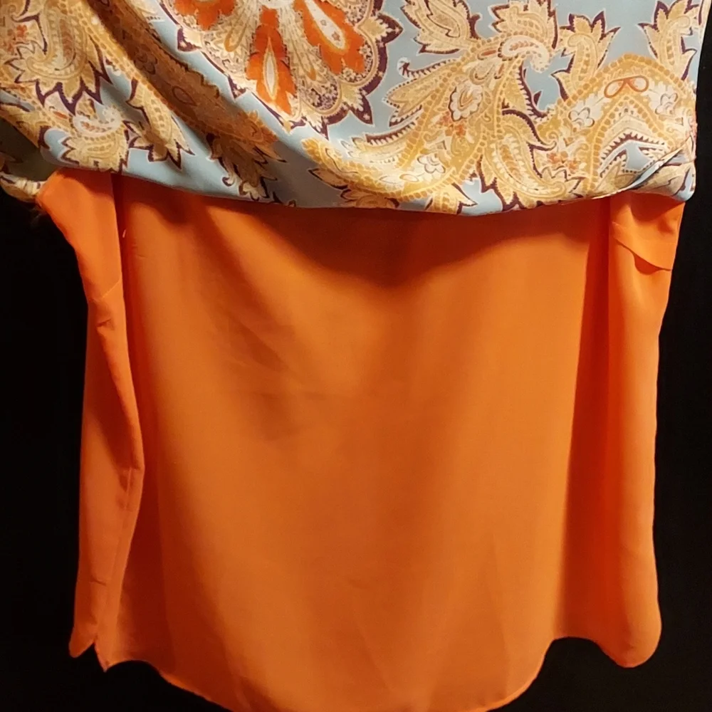 Ladies top. - Picture 6 of 7